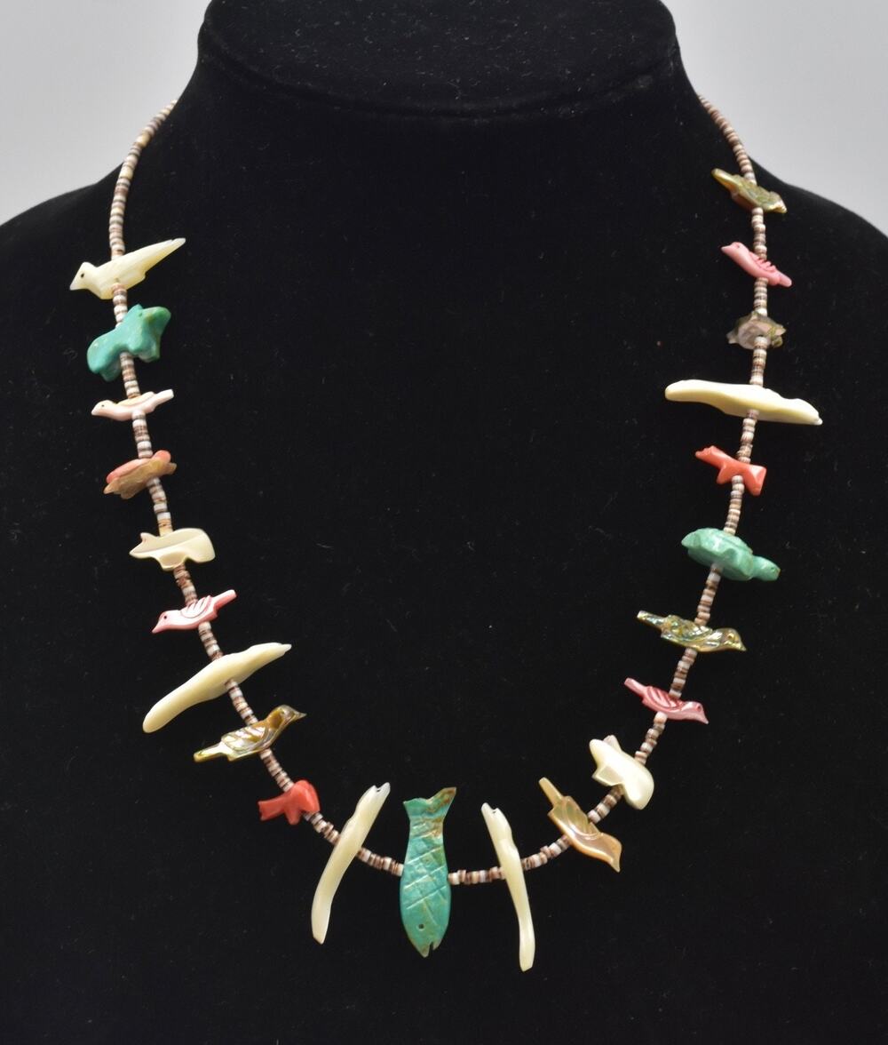 Vintage Native American Zuni Handcrafted Animal Fetish Necklace